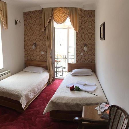 Hotel Latinski Most Sarajevo Buitenkant foto