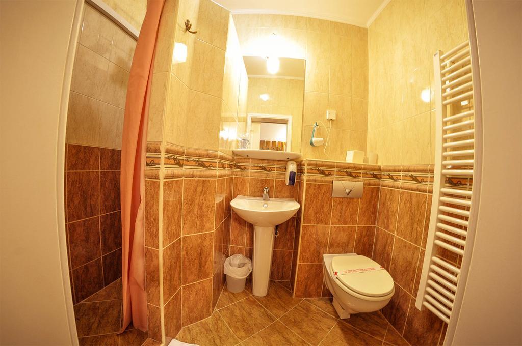 Hotel Latinski Most Sarajevo Buitenkant foto