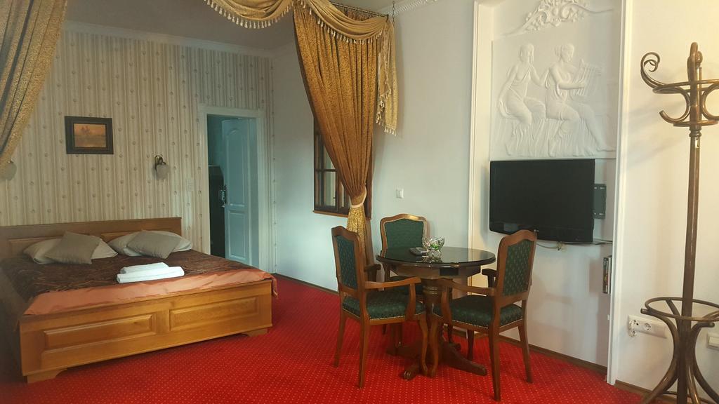 Hotel Latinski Most Sarajevo Buitenkant foto