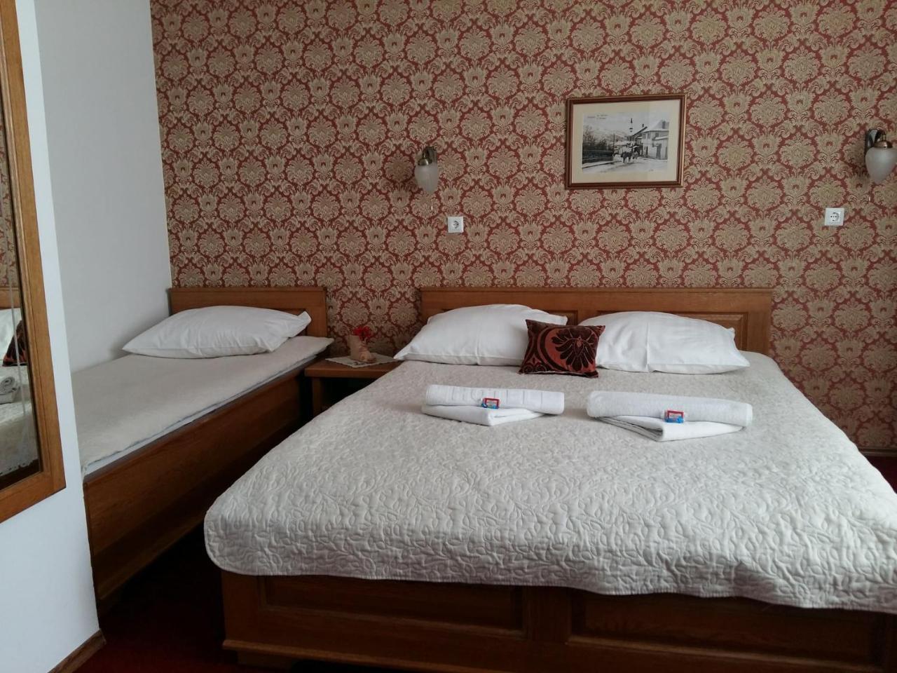 Hotel Latinski Most Sarajevo Buitenkant foto