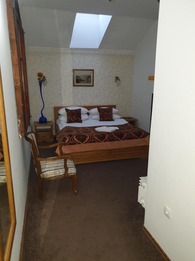 Hotel Latinski Most Sarajevo Buitenkant foto